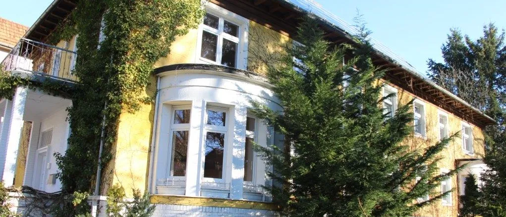 Bürogebäude der Frank Behrend Wohnungsverwaltung in der Mellener Straße